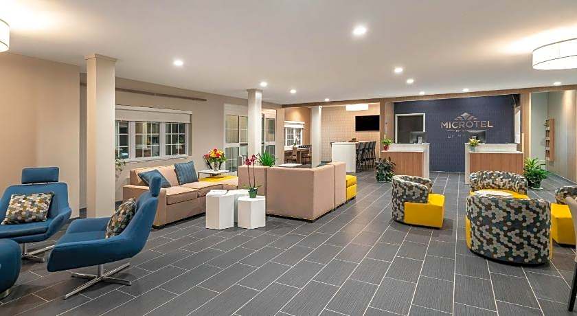 Microtel Inn & Suites by Wyndham Carlisle