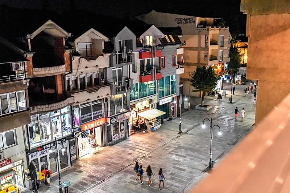 Hotel Bograd - Apartments & Lounge Station