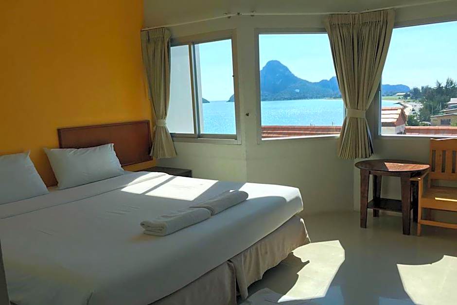 Prachuap Beach Hotel