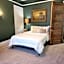 The Kings Throne Inn and Guest House