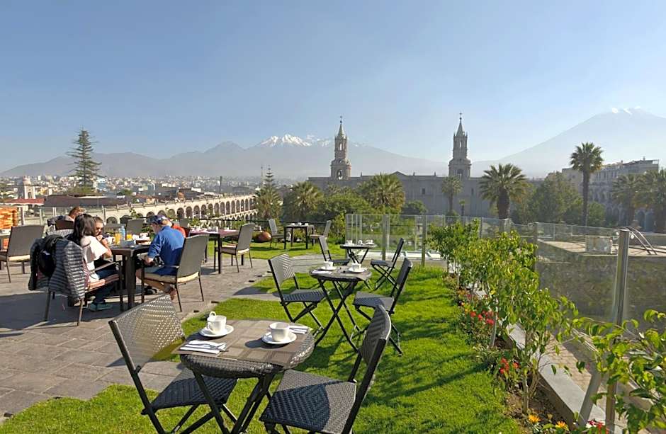 Katari Hotel at Plaza de Armas