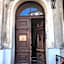 Gold room