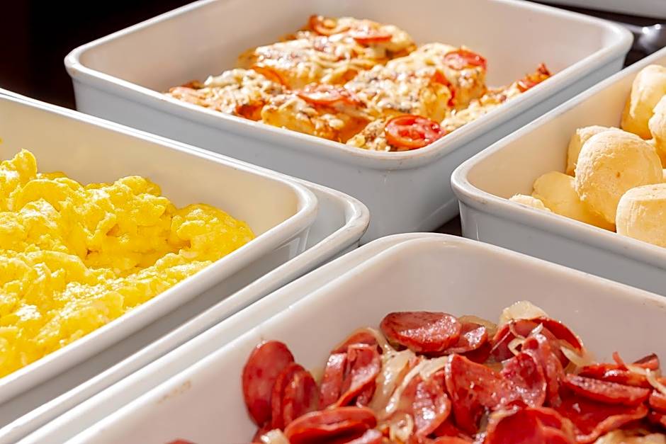 Roochelle Corporate Hotel