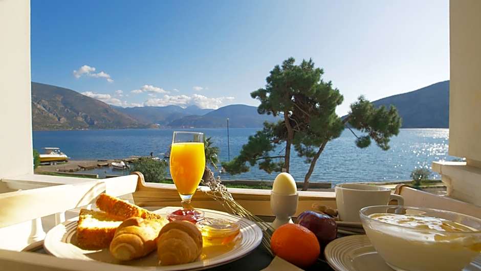 Antikyra Beach Hotel