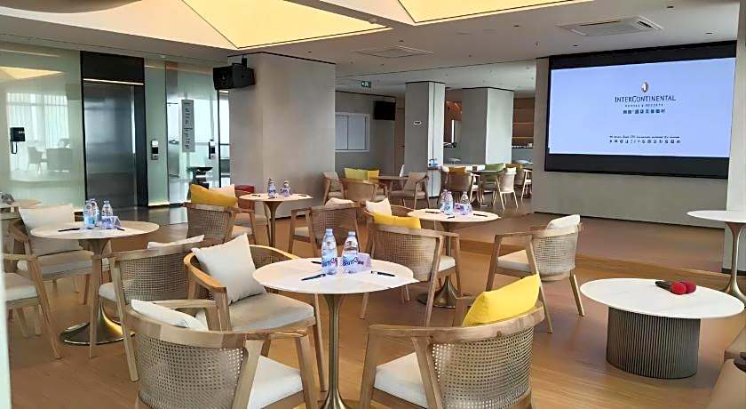 Holiday Inn Express Jiangmen Yinhu Bay By IHG