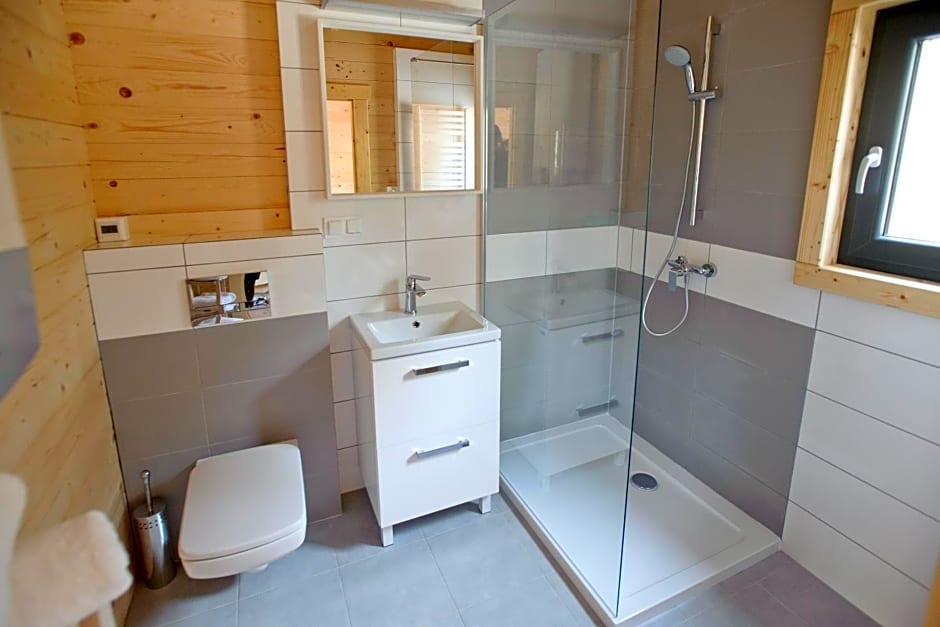 Wrzosowa Polana - domki letniskowe