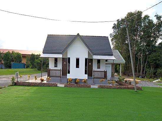 OYO 90908 Noor Arfa River Chalet