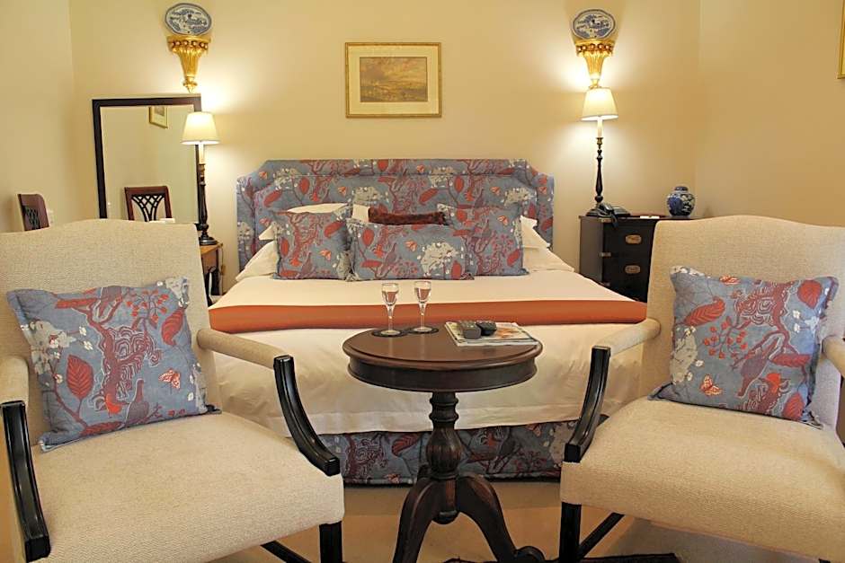 Hacklewood Hill Country House