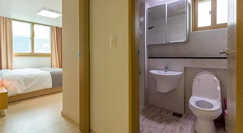 JS Residence Hotel Okpo
