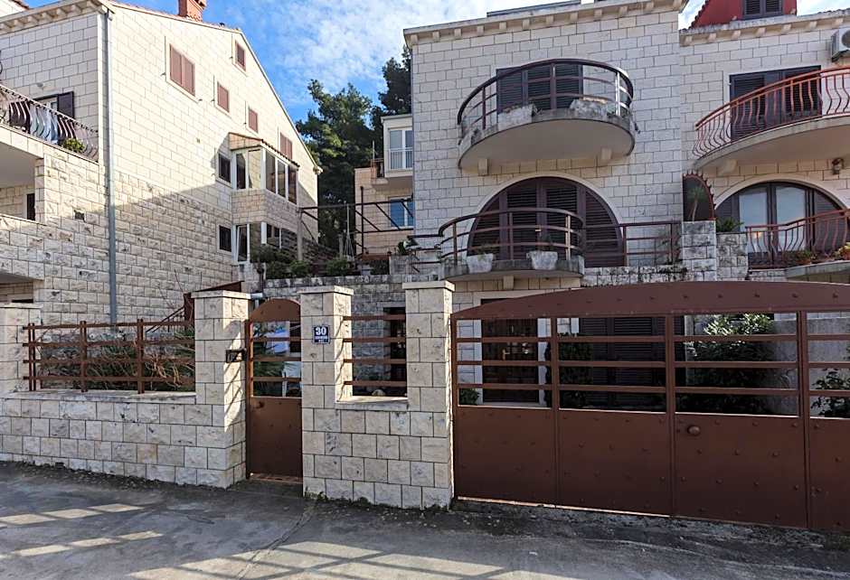 Big Terrace Apartment