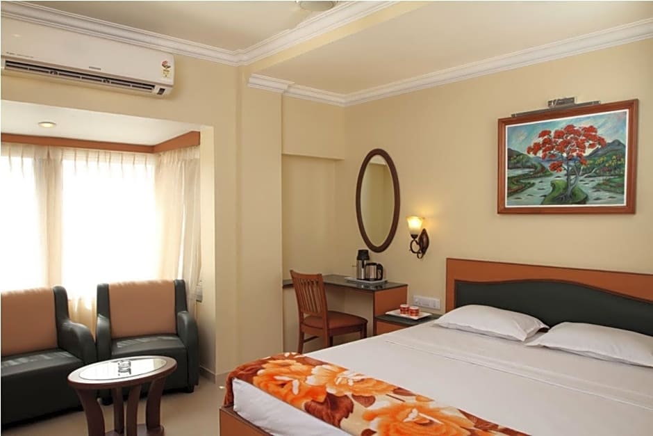 Nahar Manchester Inn