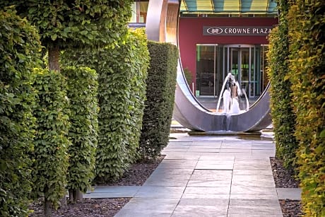 Crowne Plaza Marlow By IHG