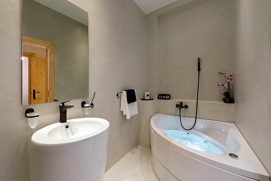 Old Town Senses Boutique Hotel