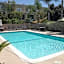 Harbor Inn & Suites
