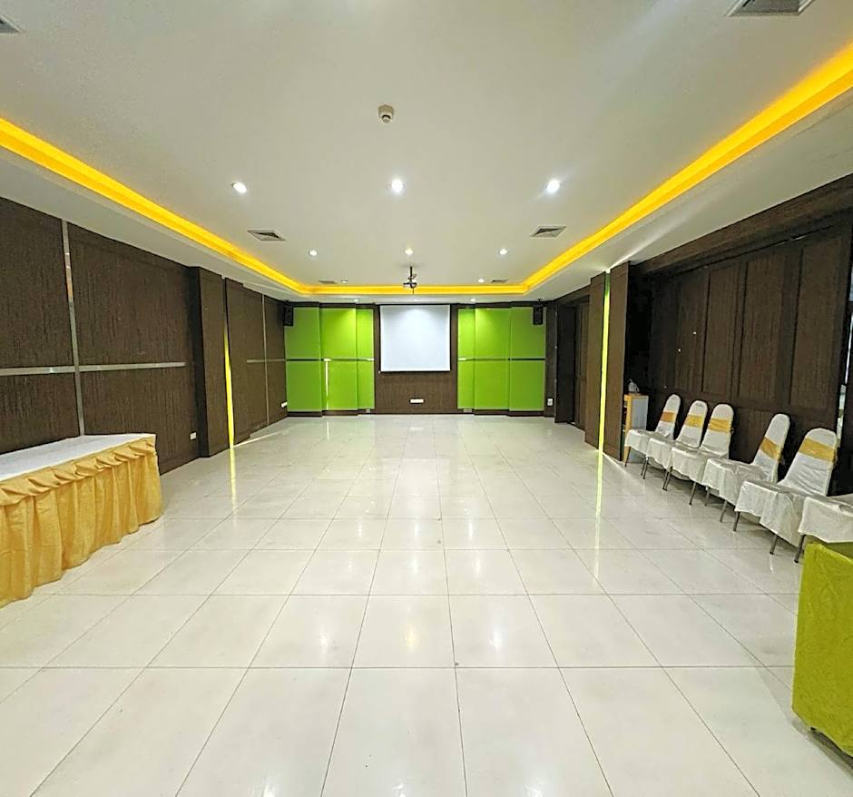 Capital O 75514 Vasidtee City Hotel (Suphanburi)