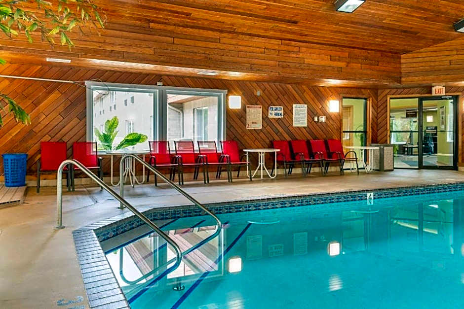 Econo Lodge River Falls