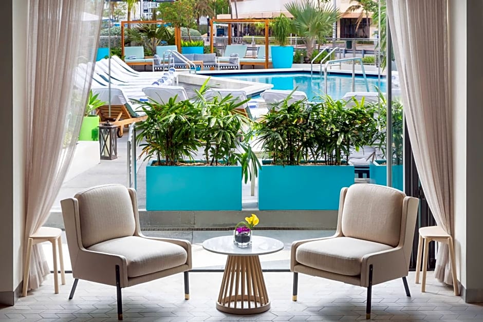 The Gates Hotel South Beach - a DoubleTree by Hilton