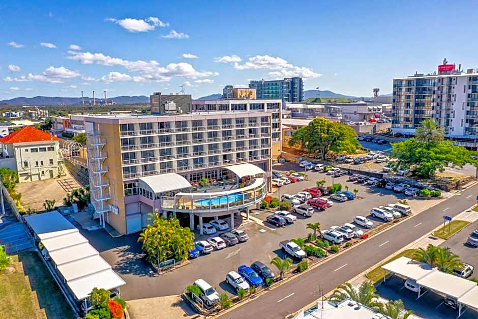 Rydges Gladstone Hotel