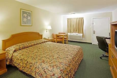 1 King Bed Accessible Non-Smoking