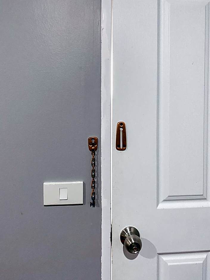 NP โฮมสเตย์ นอนเต็นท์ติดแอร์