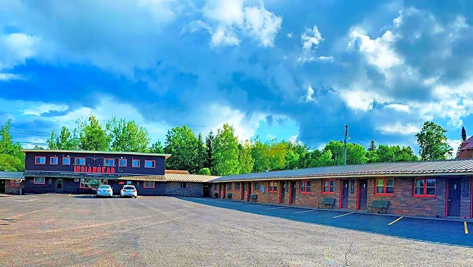 Indianhead Ironwood Hotel