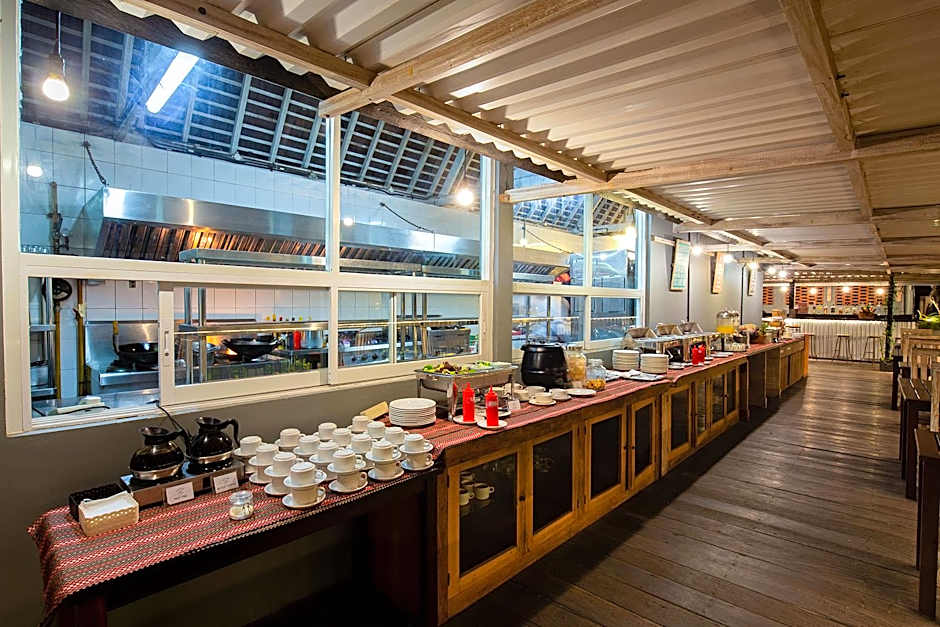 FRii Bali Echo Beach Hotel