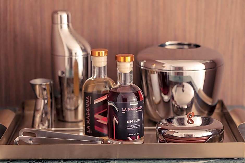 Next Hotel Melbourne, Curio Collection by Hilton