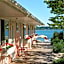 Silver Sands Motel & Beach Bungalows