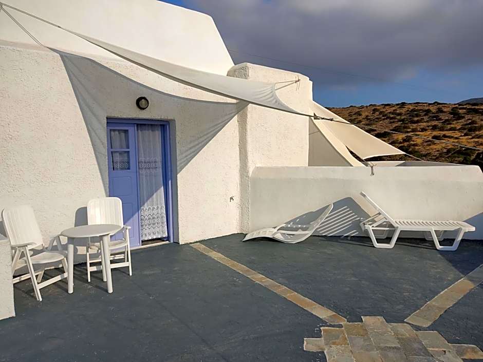 Porto Sikinos Hotel