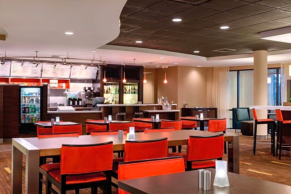 Sonesta Essential Junction City