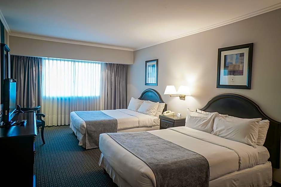 Plaza Real Suites Hotel