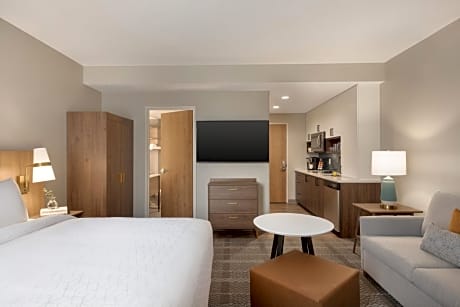 King Studio Suite