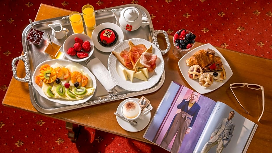 Hotel Shangri-La Roma by OMNIA hotels