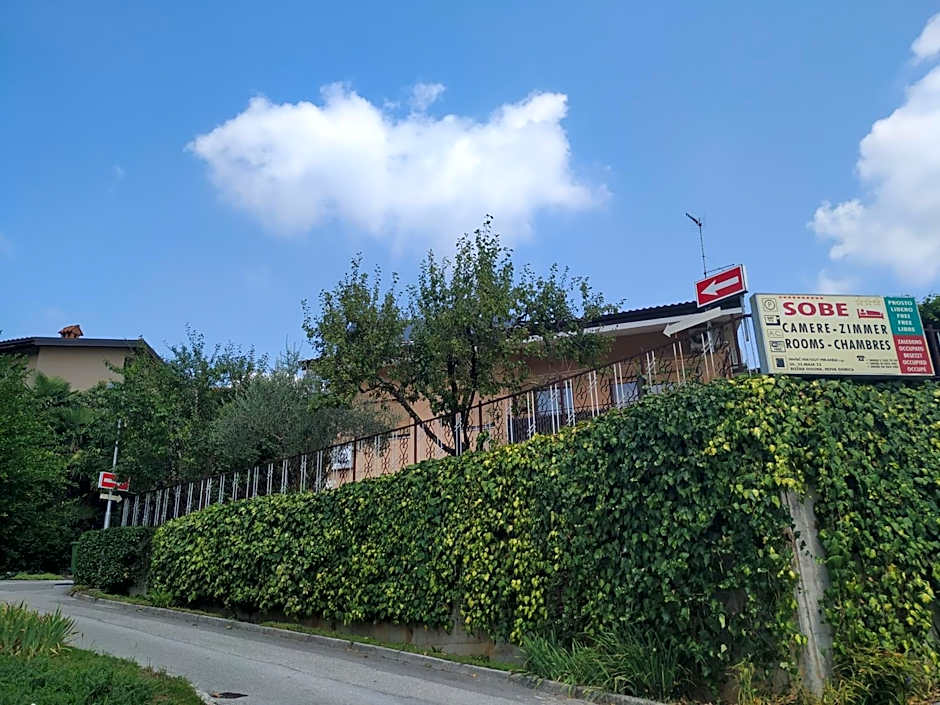 Accomodation Pertout