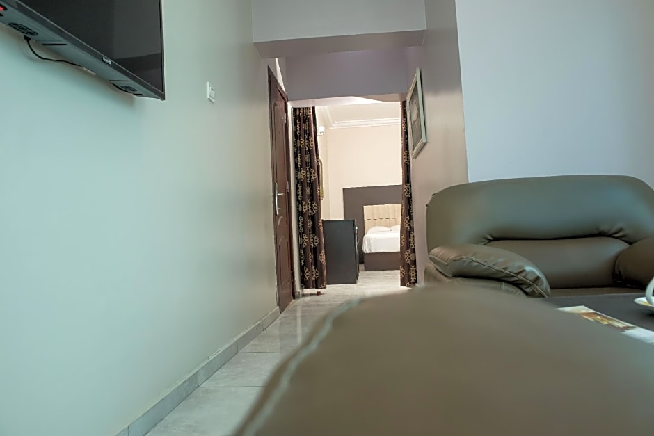 Meritz Hotels and Suites