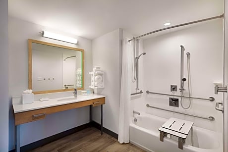 King Accessible Suite with Roll-In Shower Balcony Non-Smoking