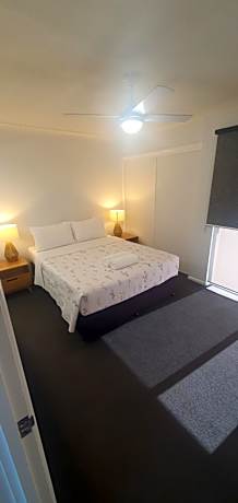 One-Bedroom Apartment with Ocean View