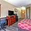 Econo Lodge Inn And Suites