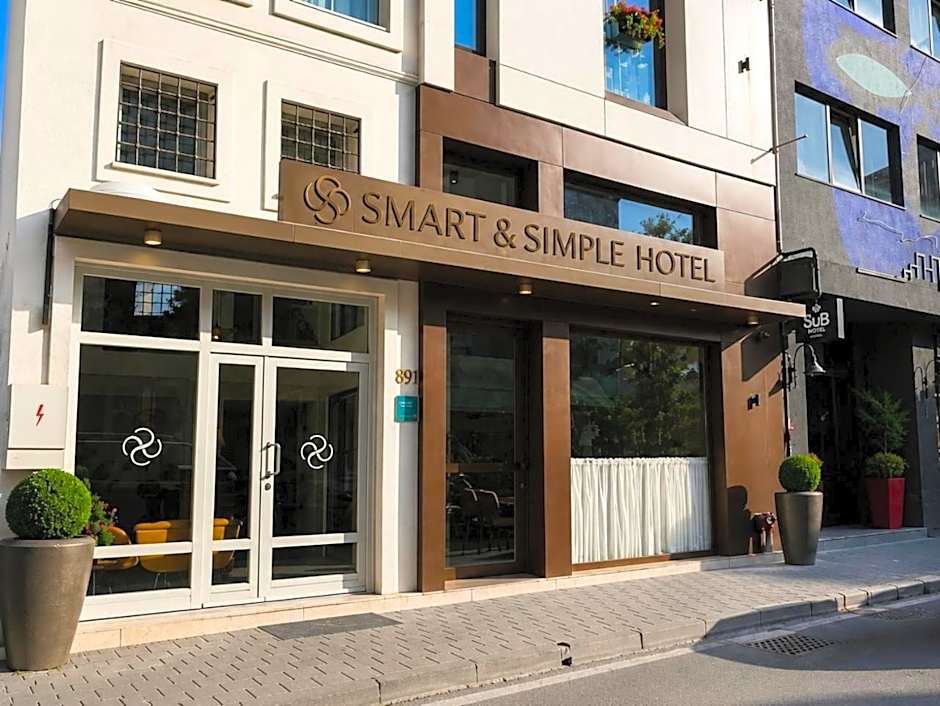Smart and Simple Hotel Karakoy