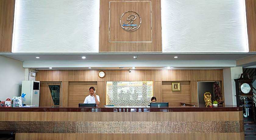 River Hotel The Budget