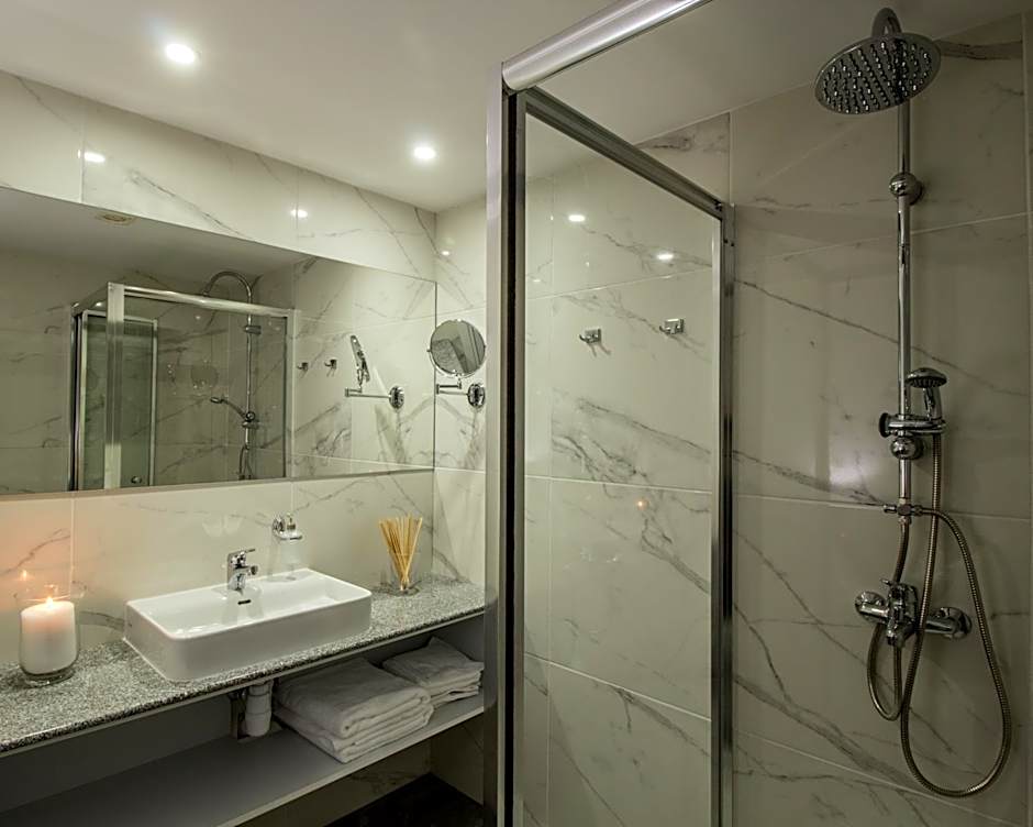 Art & Wine Boutique Hotel