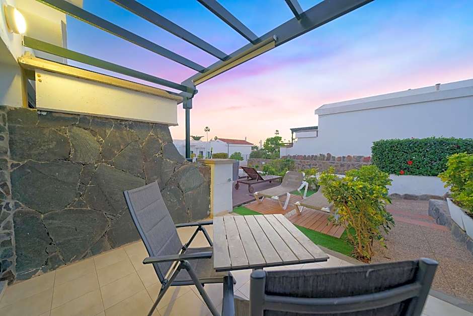 Maspalomas Lago Canary Sunset