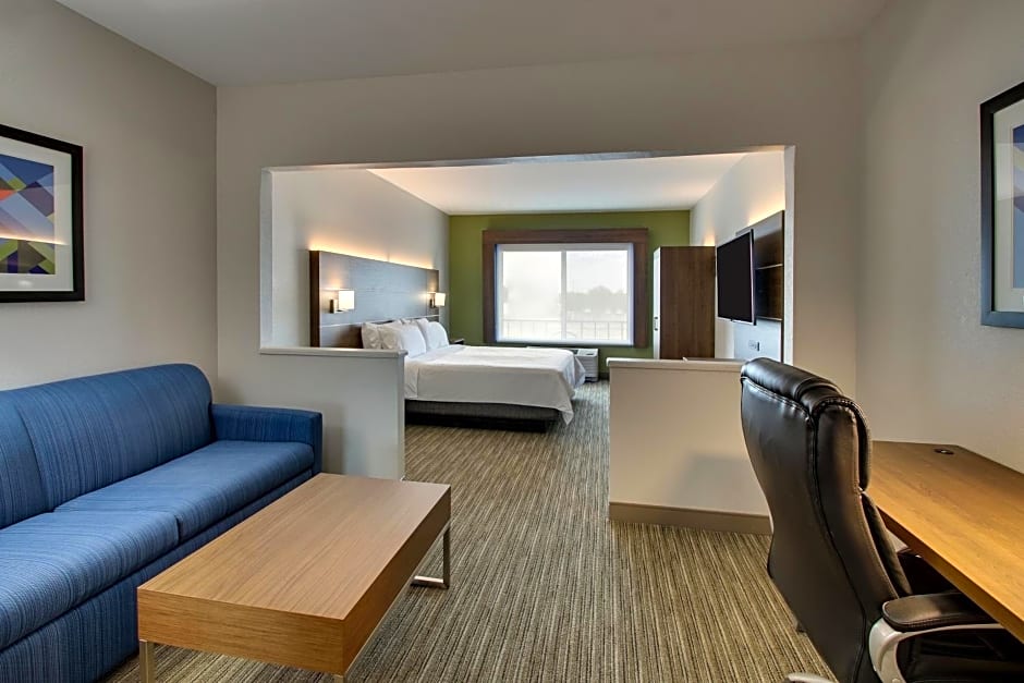 Holiday Inn Express Hotel & Suites Waukegan/Gurnee