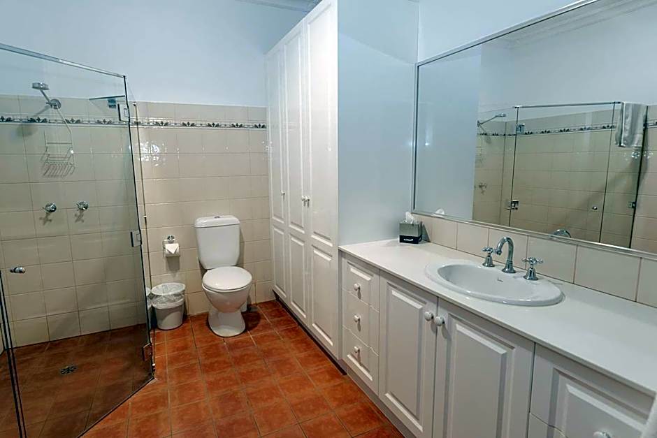 The Lawson Riverside Suites