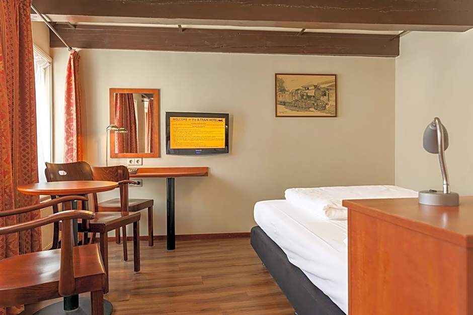A-Train Hotel