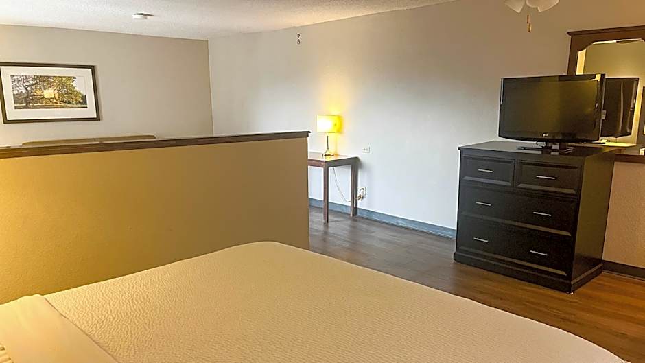 Studio 6 Chantilly VA Washington Dulles Airport