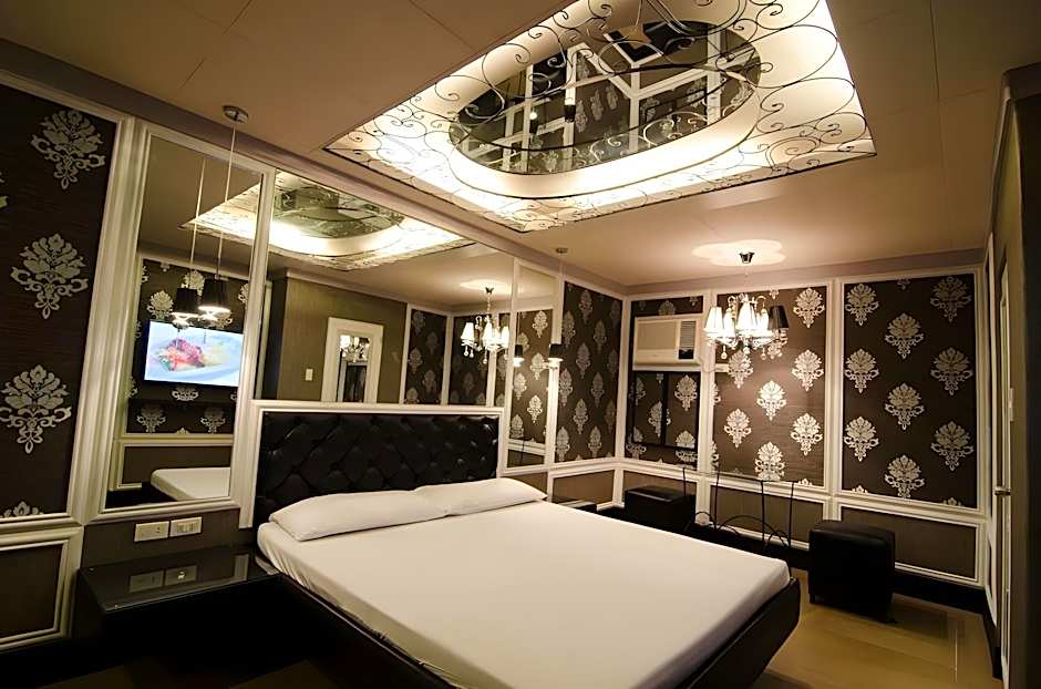 Victoria Court Hillcrest - Pasig