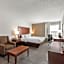 Comfort Inn & Suites Cincinnati Eastgate