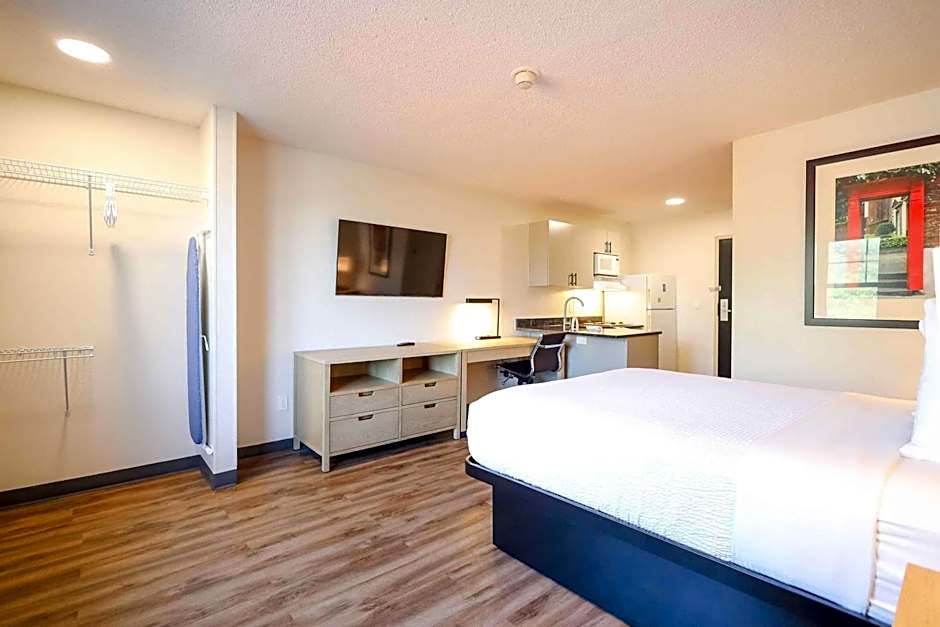 Extended Stay America Suites - Cleveland - Beachwood - Orange Place - South