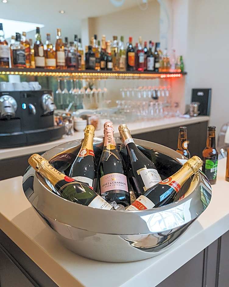 Hotel De L'Universite